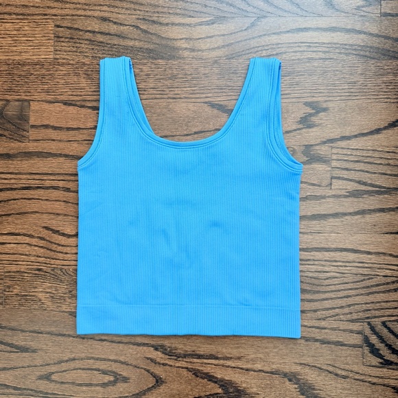 NWOT Athleta Girl Rise Above Rib Crop Tank - size 12 - blue - Picture 2 of 3